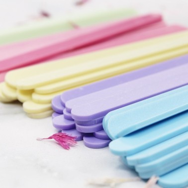 Mini bastoncini per cakesicles lilla 7,6 cm 12 pezzi - Silikomart in vendita su Sugarmania.it