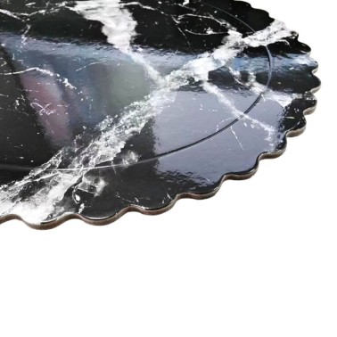 Sottotorta tondo effetto marmo nero bordo smerlato