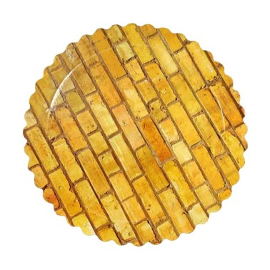 Round cover wall effect scalloped edge