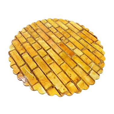 Round cover wall effect scalloped edge