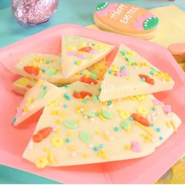 Sprinkles di zucchero HAPPY EASTER 60g PME