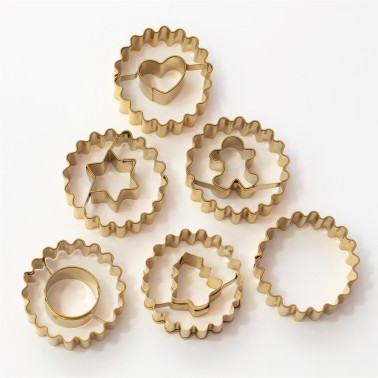Set 6 cutter per biscotti Linzer natalizi PME