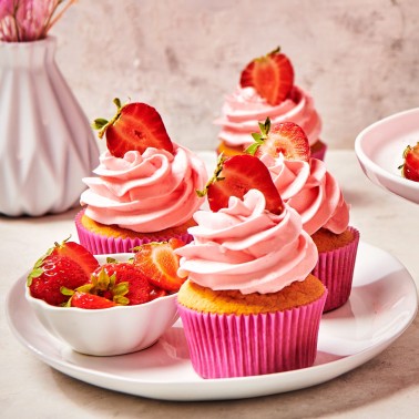 Mix for Strawberry cream Enchanted Funcakes 900 g