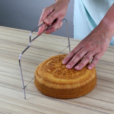 Size cakes with sighed blade 30 cm PME