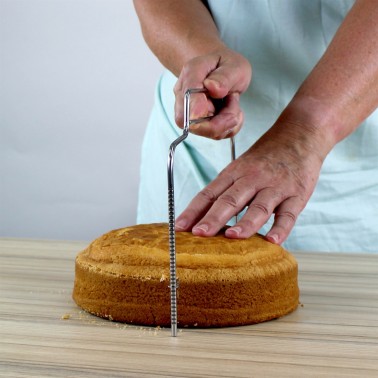 Size cakes with sighed blade 46 cm PME