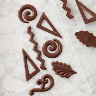 Mold decorations for chocolate and candy melts 10 cavity Wilton
