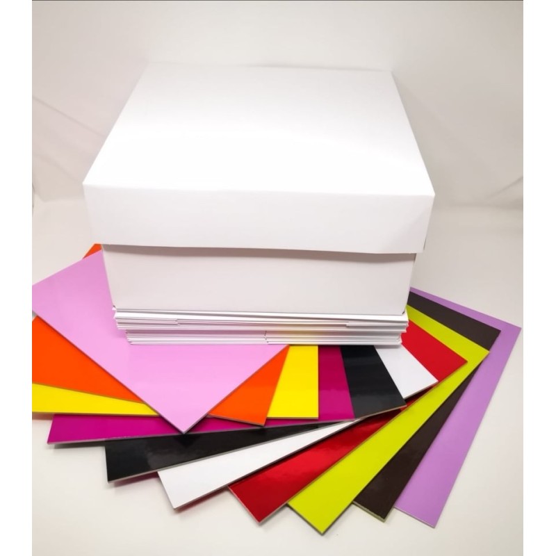 Offerta 10 scatole più 10 tavolette colorate 35 x 35 cm - Sugarmania in vendita su Sugarmania.it