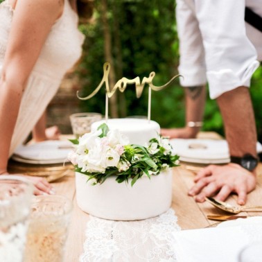 Cake Topper Love oro PartyDeco - PartyDeco in vendita su Sugarmania.it