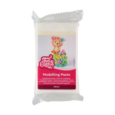 Modelling paste white FunCakes 250 g - Funcakes in vendita su Sugarmania.it