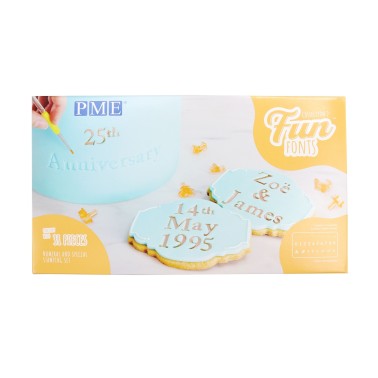 Stampi Fun fonts PME numeri e segni stampatello 31 pezzi - PME in vendita su Sugarmania.it