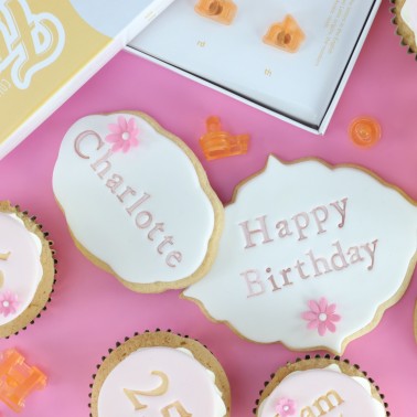 Stampi lettere e numeri per biscotti stampatello Fun Fonts PME - PME in vendita su Sugarmania.it